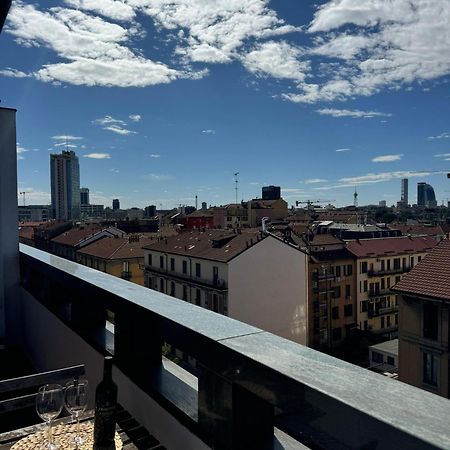 Appartamento Isola- Attico Con Balcone Milán Exterior foto