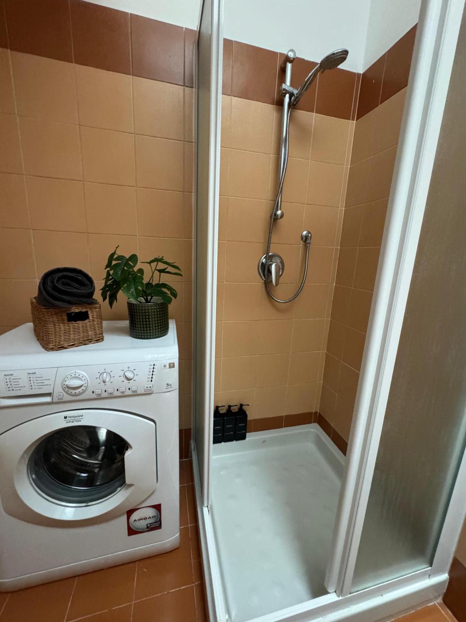 Appartamento Isola- Attico Con Balcone Milán Exterior foto